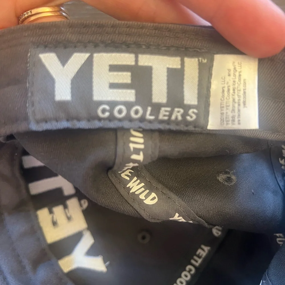 Yeti Gray Adjustable Strap Baseball Cap - Picture 6 of 6